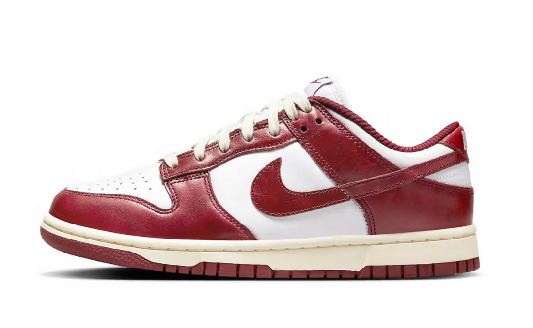 Nike Dunk Low Team Red