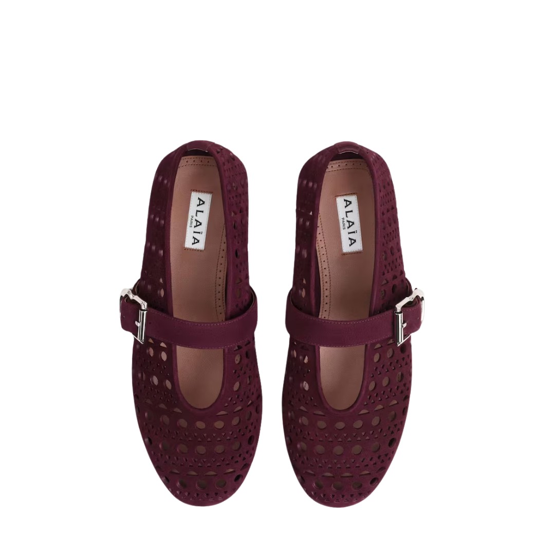 ALAIA BALLET FLATS IN VIENNE SUEDE garnet red