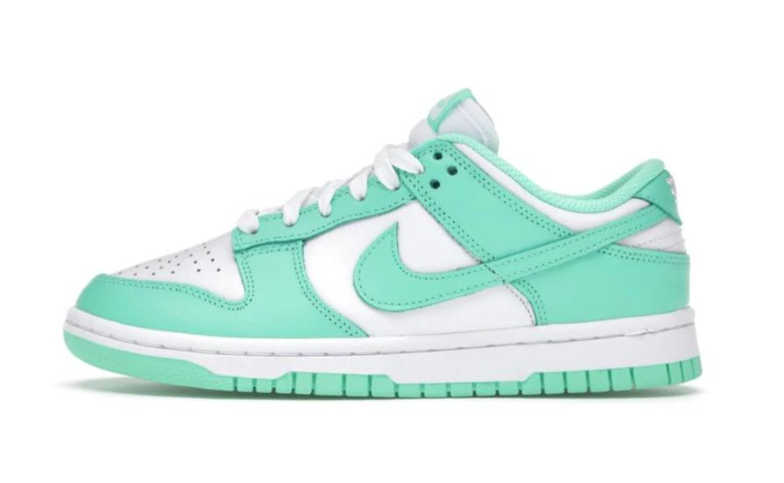 Dunk Low Green Glow (W)