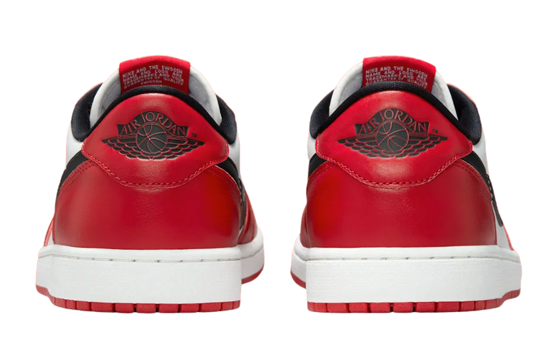 Jordan 1 Low Retro OG Chicago (2025)